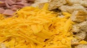 Необычные маффины с ветчиной и сыром