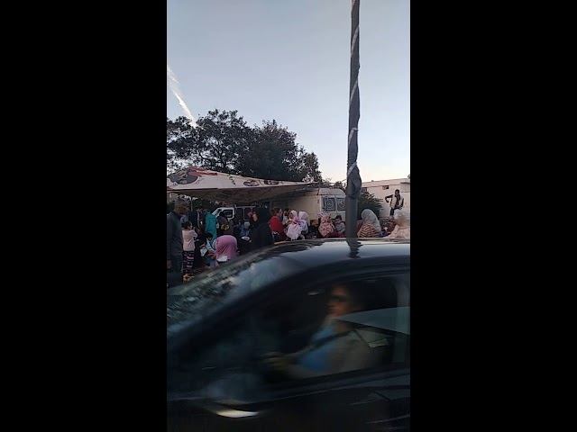 Многоголосая озвучка увиденного на улицах Рабата