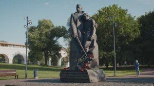 Памятник героям 13-й Ростокинской дивизии Московского народного ополчения