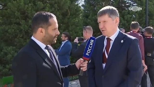 Немного плова вам в ленту от министра 🇹🇯экономразвития Максима Решетникова.