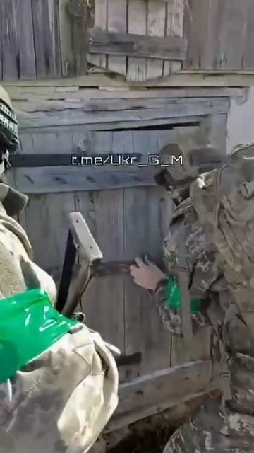 Боевики ВСУ сняли на видео, как минируют погреб с мирными жителями смотреть онлайн