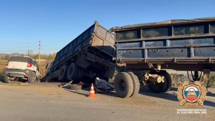 Семья из трех человек погибла в массовом ДТП в Башкирии