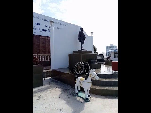 обезьяны на вершине горы