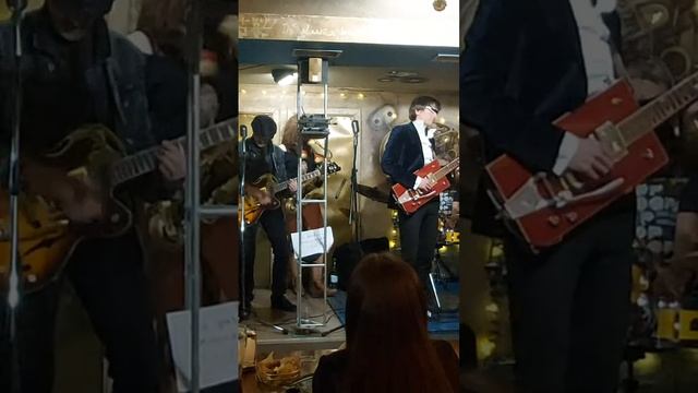 Караокер-ТВ  Живой Рокнролл Помощь группе через сбербанк +79531642143/ Booking