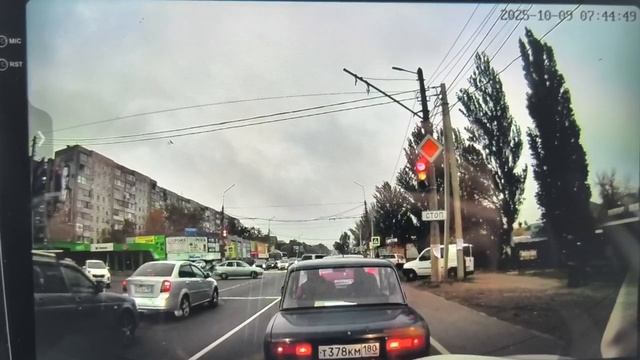 Доброе утро, обычно я подобными вещами не занимаюсь, но когда человек создаёт аварийно-опасную ситуа