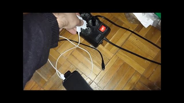 Как заряжать новый телефон первый раз