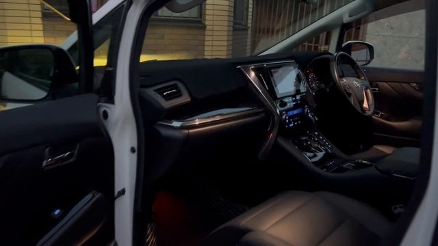 Toyota Alphard Hybrid CR-C Exterior&interior