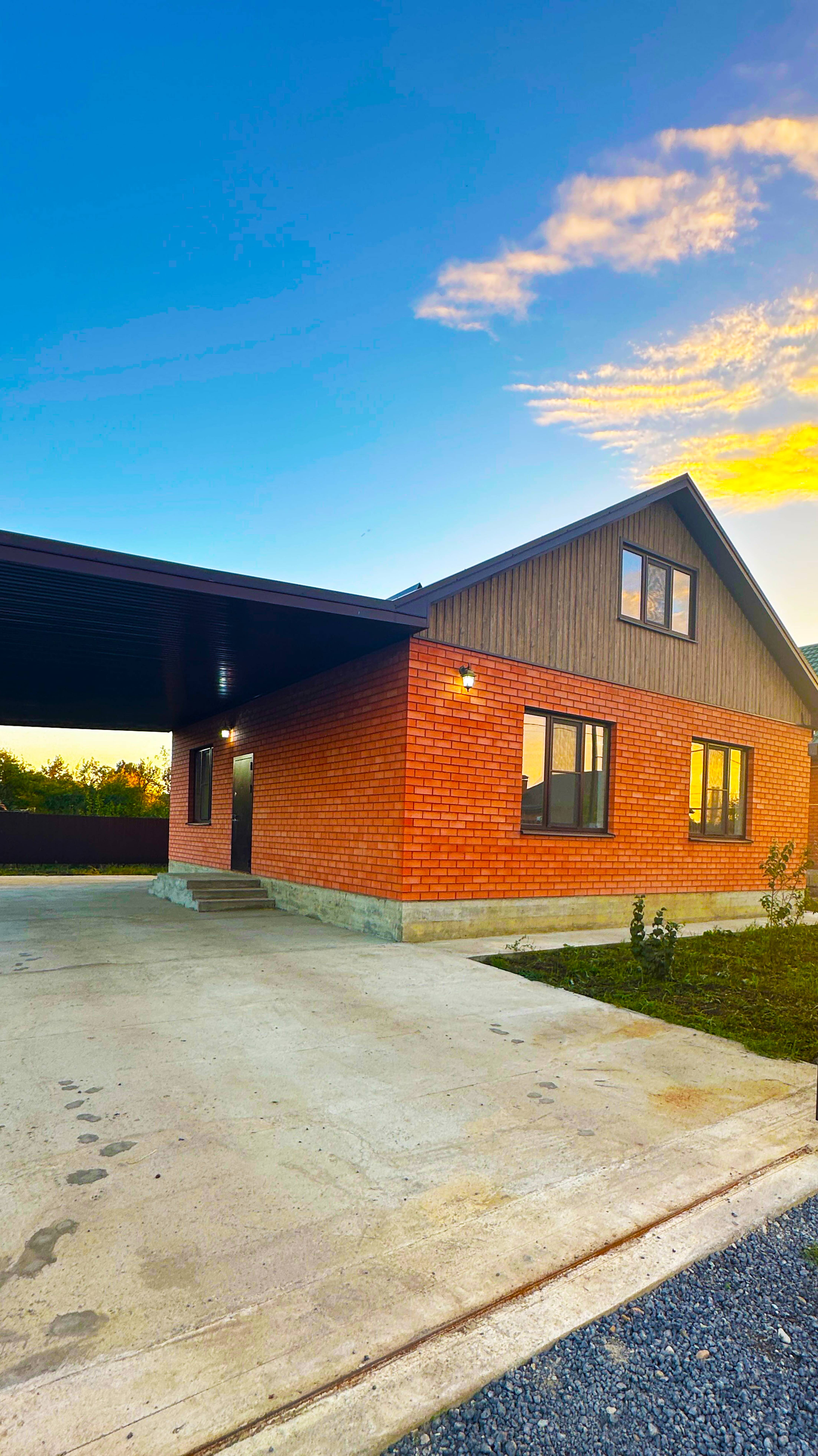 Новый дом с ремонтом в 87 км от Черного моря! смотреть онлайн