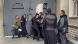 Киевский режим продолжает борьбу с канонической православной церковью