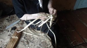 Технология изготовления лыковых лаптей. Часть 5