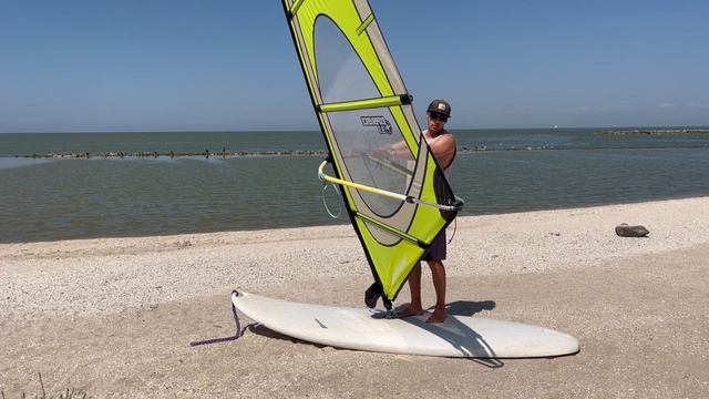 Школа виндсерфинга SurfEnjoy. Урок 5. Положение мачты и стойка на разных курсах