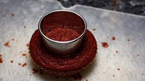 Малиновые капкейки