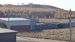 Ни минуты покоя, убираю последнее/ Дожарила беляши и напекла плюшек/