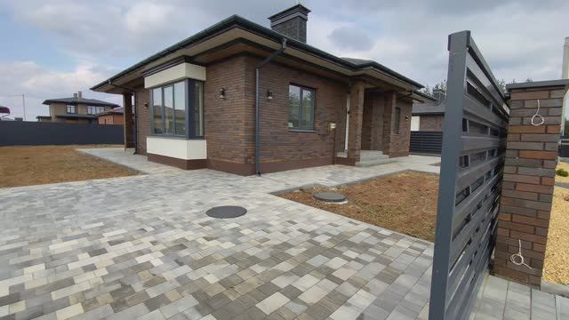 Продать Дом, 123.6/38.03/19.1 м², Кирпичный, на участке 7.5 сот.