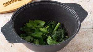 Малосольные огурчики в кастрюле