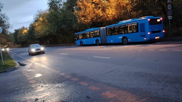 Автобус ЛиАЗ 6213 борт 191892 маршрут 687 и автобус ЛиАЗ 6213 борт 191842 маршрут 687