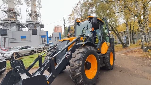 Парк спецтехники «Подольской теплосети» пополнился новым экскаватором
