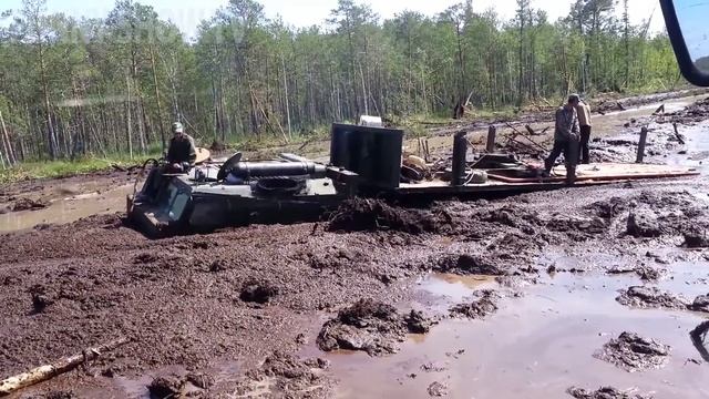 Такого никто не ОЖИДАЛ! Мощные вездеходы МТЛБ и ДТ 30 Витязь на бездорожье север