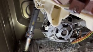 Стиралка Bosch Maxx 5 | Ошибка F21 Решено