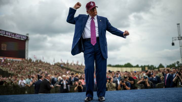Конгрессвумен Луна официально выдвинула Трампа на Нобелевскую премию мира
