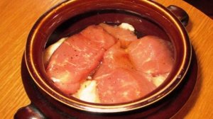 Курица со смородиной