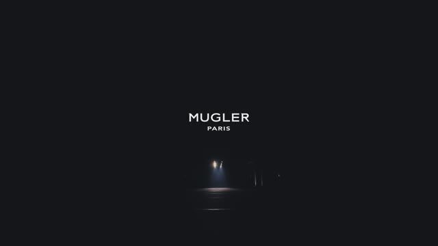 Показ коллекции Mugler весна-лето 2026