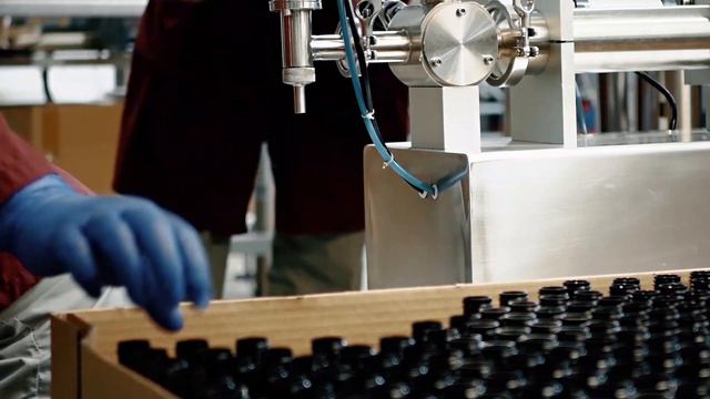 Бренд L'Cosmetics придерживается высочайших стандартов производства и контроля качества.