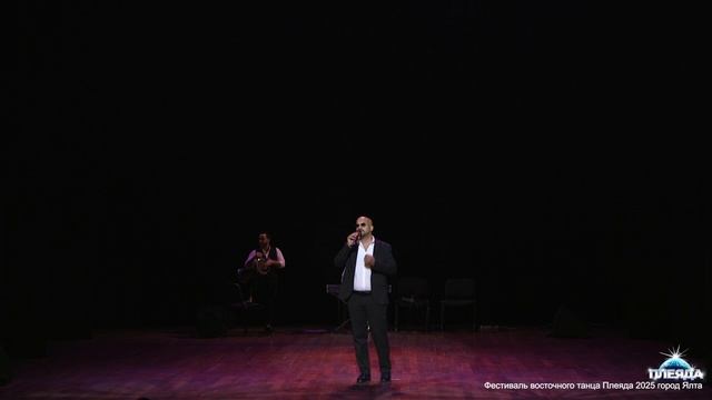 Оркестр Al Hayat, голос Айсса Амара , табла Али Аббасов , клавишные Артур Хачатурян