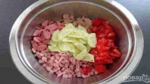 Салат с рисом и тунцом