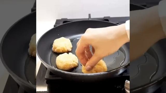 Рыбные  пирожки