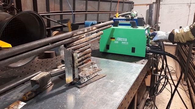 О сварке за 60 секунд ( новичёк притащил свой сварочный)