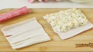 Новогодние рулетики из крабовых палочек