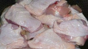 Курица тушеная в сметане