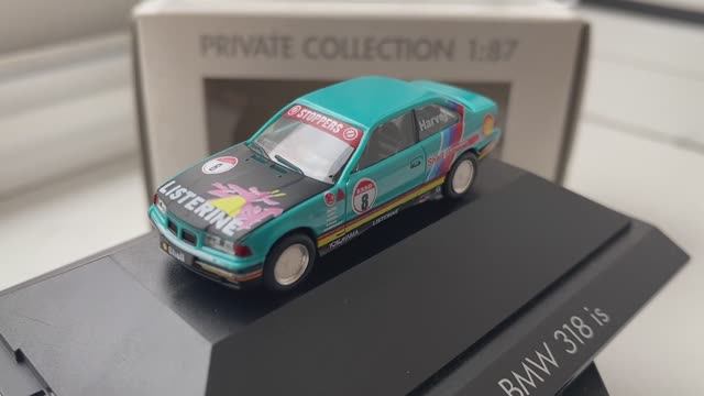 1:18 BMW 318 “Listerine”, Harvey, Herpa