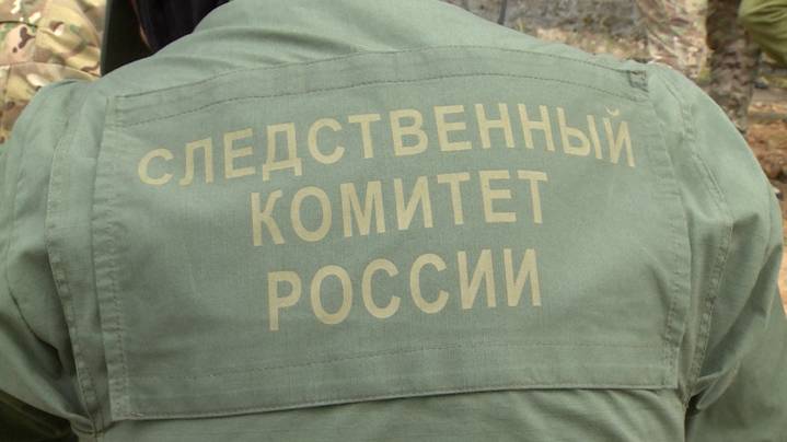 В Астраханской области лодка с пассажирами врезалась в дерево