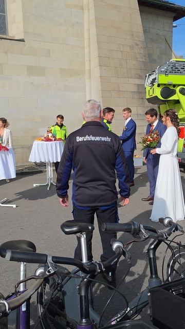 Попала на швейцарскую свадьбу пожарника в Цюрихе