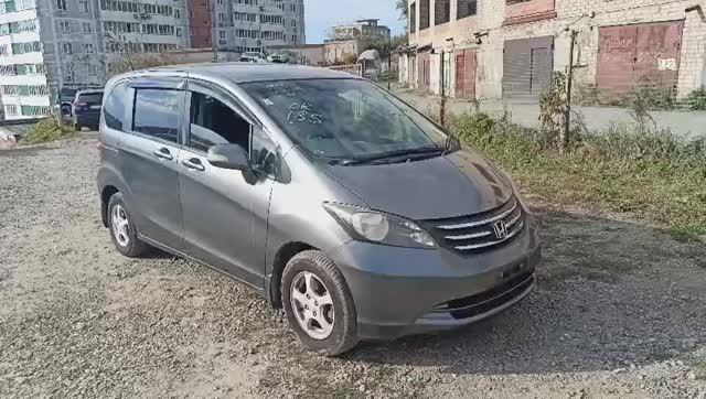 Забрали Honda Freed из таможни