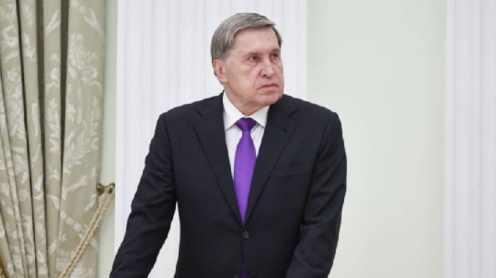 Ушаков: РФ рассчитывает провести перенесенный российско-арабский саммит в ноябре