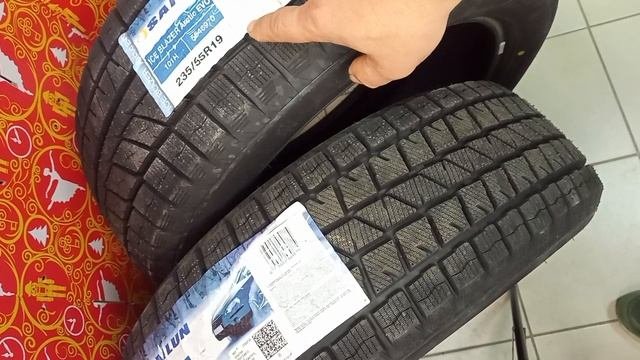 Сравнение шин от Sailun модели SUV и EVO липучка