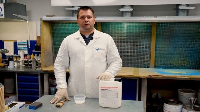 Водный паркетный лак.  Паркетная отделка