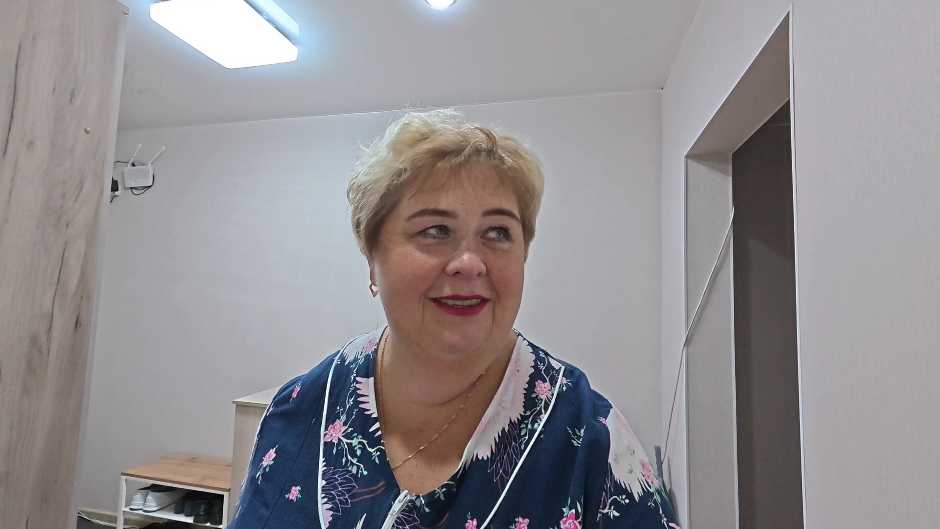 Абдугани  поздравляет Алису. Леплю вареники.  Котлетки  как у бабушки.