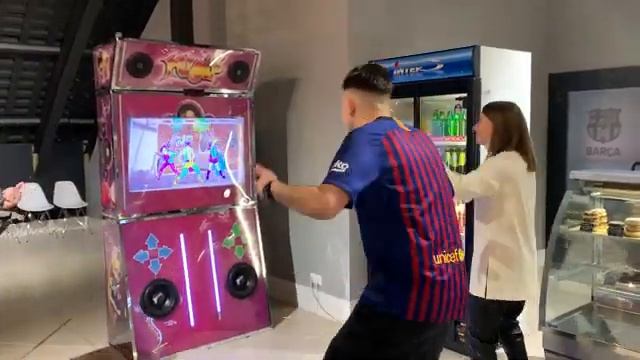 Танцевальный аппарат Just Dance