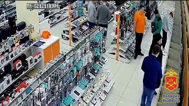 В Анжеро-Судженске будут судить жителя Оренбургской области, который похитил музыкальную колонку