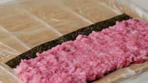 Розовые роллы