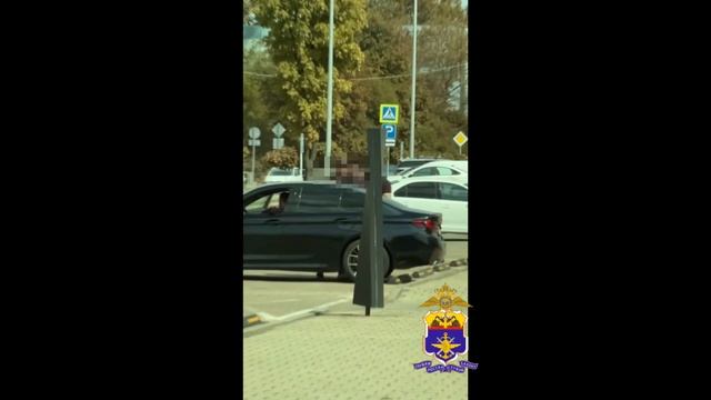 Работник аэропорта задержан транспортной полицией Краснодара за попытку обмана предпринимателя