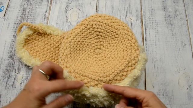 ШАПКА-УШАНКА СПИЦАМИ.