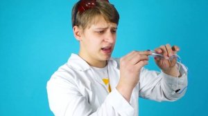 САМОДЕЛЬНАЯ ПУШКА ИЗ ШПРИЦОВ И КОЛЫ!