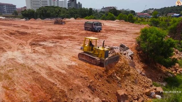 Строительство, засыпка, другой ракурс