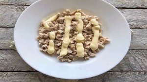 Салат Муравейник с картошкой фри