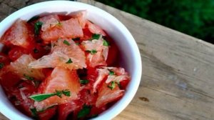 Салат с помело